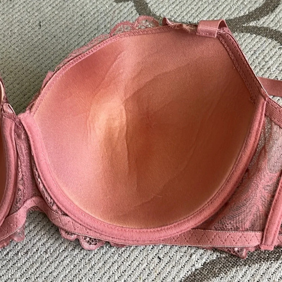 B. Luxe underwire lace t-shirt molded cups bra, NWOT - Picture 11 of 16